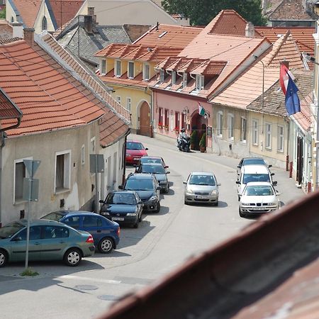 Fenyes Vinorium Bed & Breakfast Sopron Ngoại thất bức ảnh