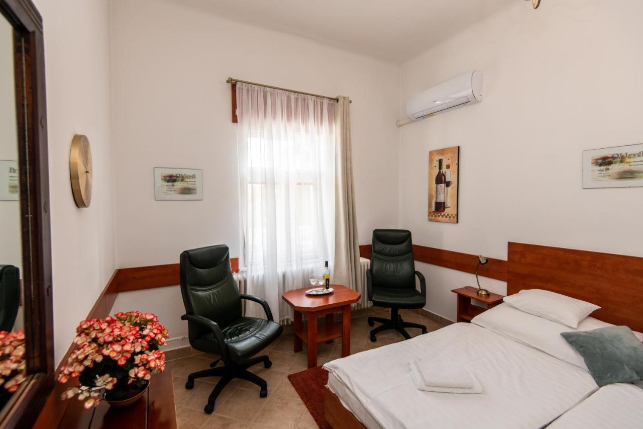 Fenyes Vinorium Bed & Breakfast Sopron Ngoại thất bức ảnh