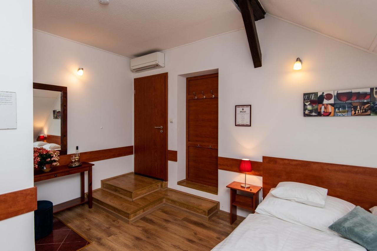 Fenyes Vinorium Bed & Breakfast Sopron Ngoại thất bức ảnh