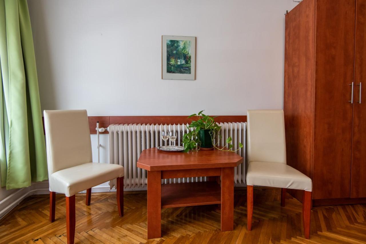 Fenyes Vinorium Bed & Breakfast Sopron Ngoại thất bức ảnh